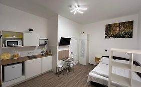 Central Boulevard Apartman