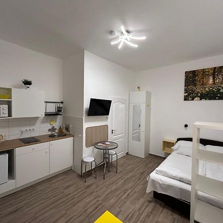Central Boulevard Apartman Budapest Esterno foto